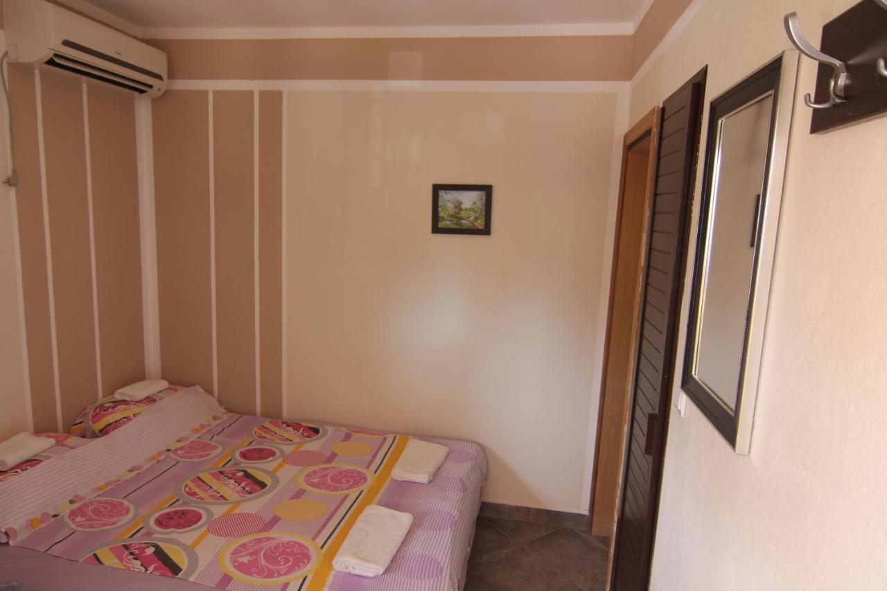 Apartments In Villa Viktoria Sutomore Εξωτερικό φωτογραφία